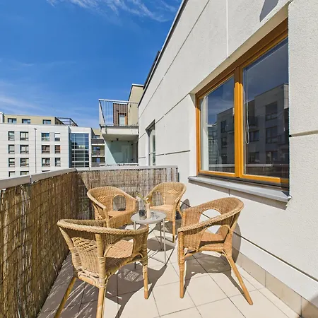 Dywizjonu 149a Superapart * Varsó