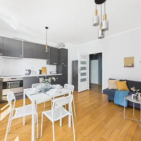 Dywizjonu 149a Superapart * Varsó