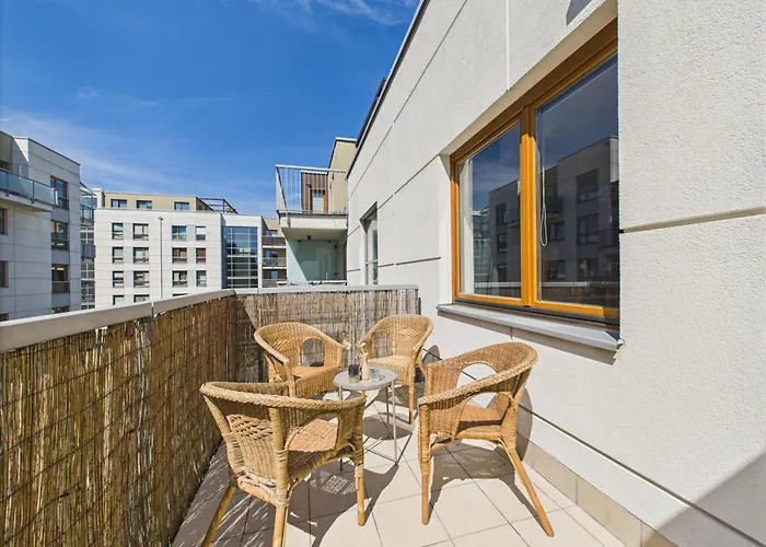 Dywizjonu 149a Superapart * وارسو