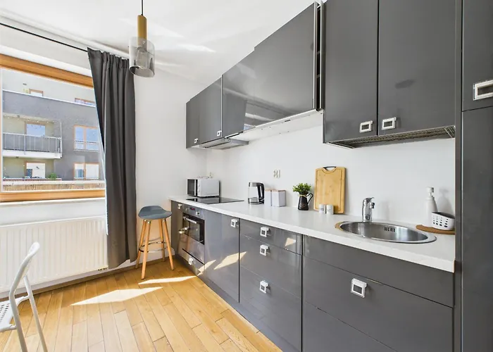 شقة Dywizjonu 149a Superapart